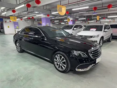 Mercedes-Benz E-Class 2019, 120000 км, за 29439.04 USD