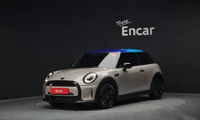 MINI Cooper · 2022 год