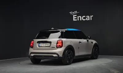 MINI Cooper 2022, 50581 км, за 14375.74 USD
