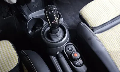 MINI Cooper 2022, 50581 км, за 14375.74 USD - фото 9