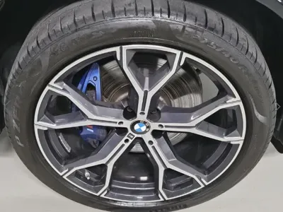 BMW X5 2022, 67296 км, за 44177.5 USD - фото 18