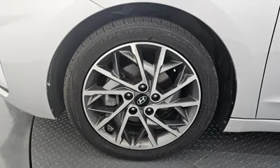 Hyundai Avante 2019, 104094 км, за 7680.19 USD