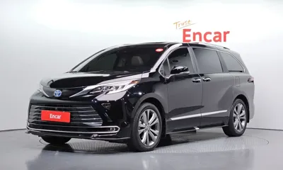 Toyota Sienna · 2024 год