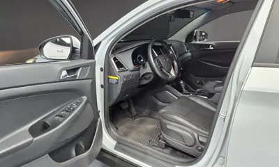 Hyundai Tucson 2017, 132692 км, за 6761.19 USD - фото 10