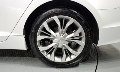 Hyundai Sonata 2015, 115355 км, за 5445.35 USD