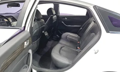 Hyundai Sonata 2015, 115355 км, за 5445.35 USD - фото 19