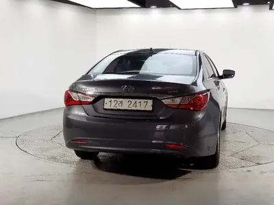 Hyundai Sonata 2012, 223545 км, за 2034.92 USD