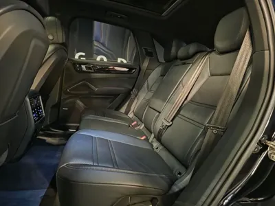 Porsche Cayenne 2021, 49000 км, за 57980.49 USD - фото 15