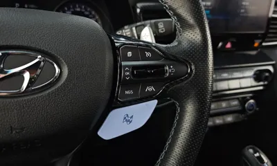 Hyundai Veloster 2021, 56468 км, за 13615.64 USD - фото 18