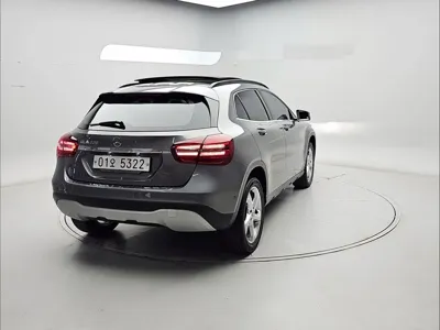 Mercedes-Benz GLA-Class 2018, 65768 км, за 10538.65 USD