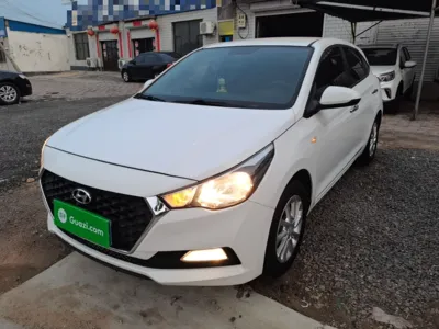 Hyundai Verna RV · 2017 год