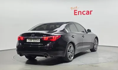 Infiniti Q50 2016, 156377 км, за 3387.62 USD
