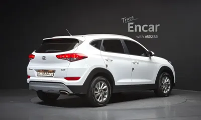 Hyundai Tucson 2018, 100273 км, за 9584.88 USD