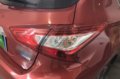 Nissan Tiida 2019, 45599 км, за 9816 USD - фото 9