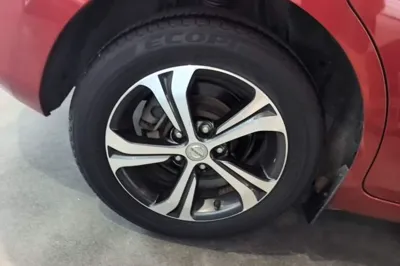 Nissan Tiida 2019, 45599 км, за 9816 USD - фото 11