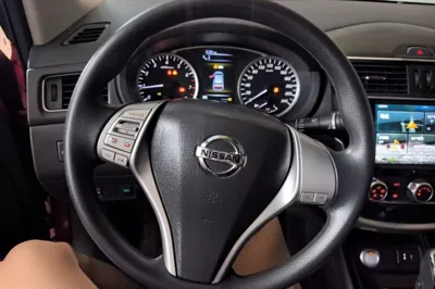 Nissan Tiida 2019, 45599 км, за 9816 USD - фото 13