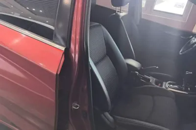 Nissan Tiida 2019, 45599 км, за 9816 USD - фото 19