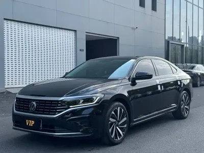 Volkswagen Passat · 2023 год