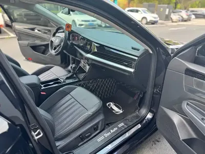 Volkswagen Passat 2023, 35000 км, за 12247.41 USD - фото 6