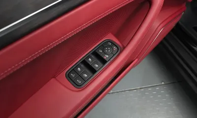 Porsche Panamera 2023, 45838 км, за 79190.96 USD - фото 37