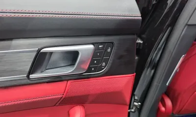 Porsche Panamera 2023, 45838 км, за 79190.96 USD - фото 39