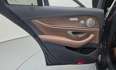 Mercedes-Benz E-Class 2023, 60107 км, за 26257.06 USD - фото 25