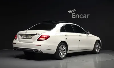Mercedes-Benz E-Class 2017, 146528 км, за 13128.53 USD