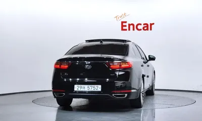 Kia K7 2017, 141075 км, за 7351.98 USD