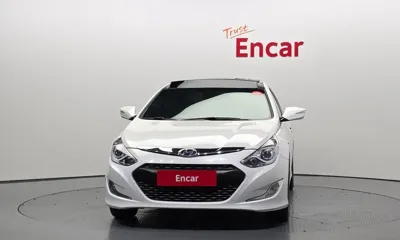 Hyundai Sonata 2014, 184987 км, за 6487.68 USD