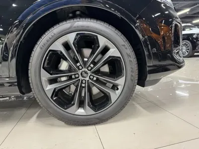 Audi Q7 2026, 13 км, за 72312.74 USD - фото 14