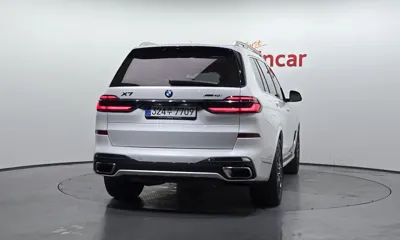 BMW X7 2025, 7210 км, за 89709.39 USD - фото 4