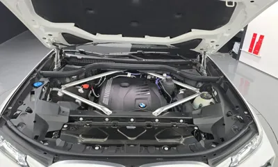 BMW X7 2025, 7210 км, за 89709.39 USD - фото 6