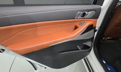 BMW X7 2025, 7210 км, за 89709.39 USD - фото 25