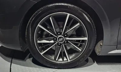 Hyundai Grandeur 2021, 125825 км, за 12958.25 USD