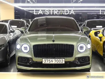 Bentley Flying Spur · 2022 год