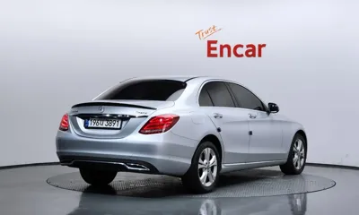 Mercedes-Benz C-Class 2018, 95126 км, за 10831.04 USD