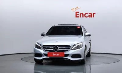 Mercedes-Benz C-Class 2018, 95126 км, за 10831.04 USD