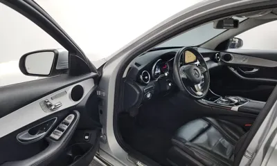 Mercedes-Benz C-Class 2018, 95126 км, за 10733.81 USD - фото 10