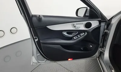 Mercedes-Benz C-Class 2018, 95126 км, за 10733.81 USD - фото 24