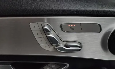 Mercedes-Benz C-Class 2018, 95126 км, за 10733.81 USD - фото 30