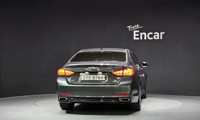 Genesis G80 2019, 151190 км, за 10726.12 USD