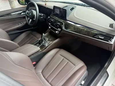 BMW 5 Series 2020, 90000 км, за 20598.49 USD - фото 15