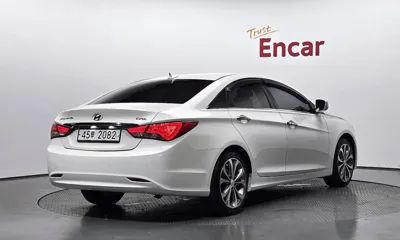 Hyundai Sonata 2014, 105529 км, за 4283.95 USD