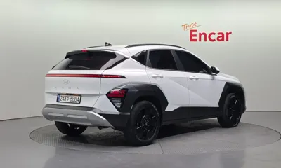 Hyundai Kona 2023, 82896 км, за 19364.58 USD