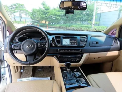 Kia Canival