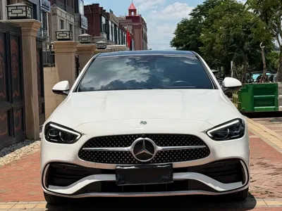 Mercedes-Benz C-Class 2023, 32000 км, за 27568.13 USD