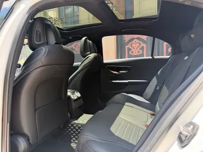 Mercedes-Benz C-Class 2023, 32000 км, за 27568.13 USD - фото 6