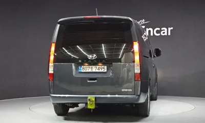 Hyundai Staria 2022, 36957 км, за 15731.65 USD - фото 4