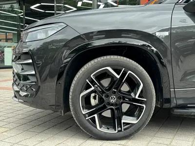 Volkswagen Tayron 2025, 4000 км, за 26309.08 USD