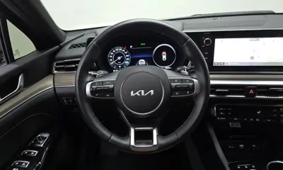 Kia K5 2023, 18838 км, за 27569.91 USD - фото 13